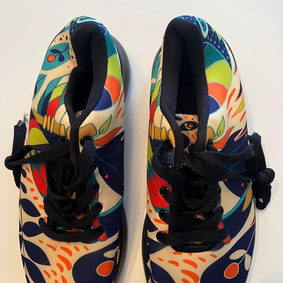 Colorful Patterned Sneakers - Picture 3 of 8